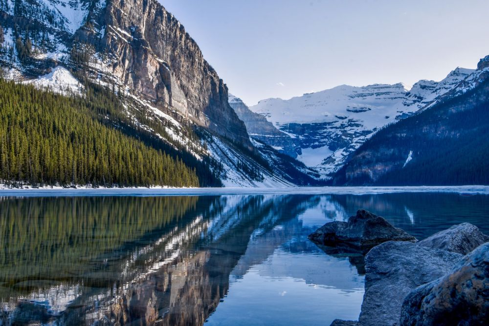 lake-louise-banff-national-park-alberta-canada-canada_l